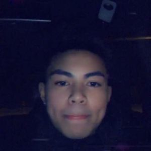 Meet your Posher, Simon